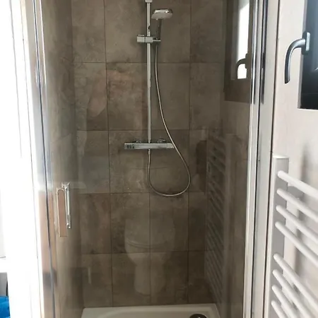 Charmante Maisonnette Avec Terrasse A 100m De La 度假居 *