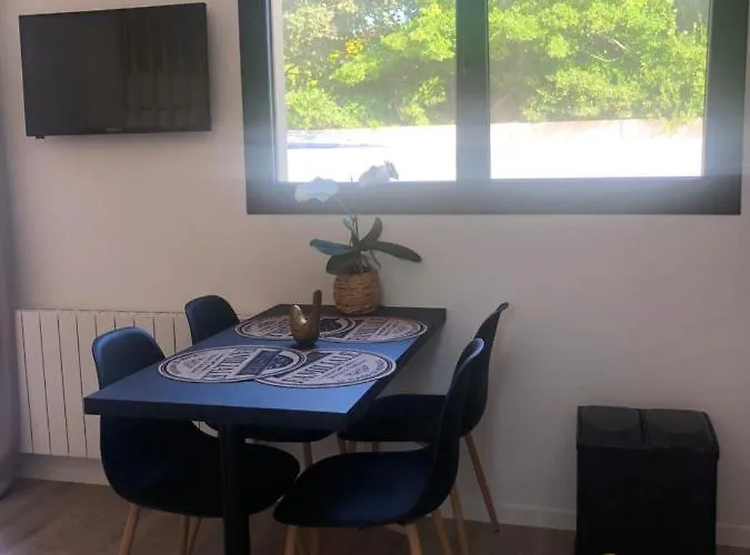 Charmante Maisonnette Avec Terrasse A 100m De La Vakantiehuis Langrune-sur-Mer