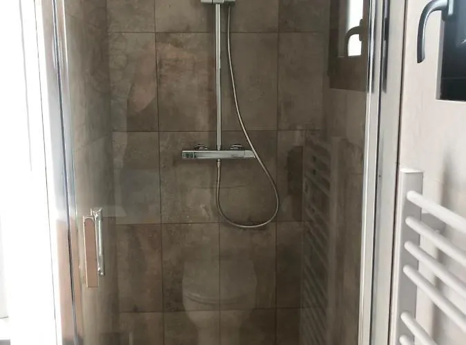 Charmante Maisonnette Avec Terrasse A 100m De La Vakantiehuis *