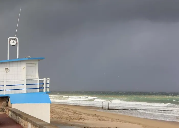 Charmante Maisonnette Avec Terrasse A 100m De La Vakantiehuis Langrune-sur-Mer