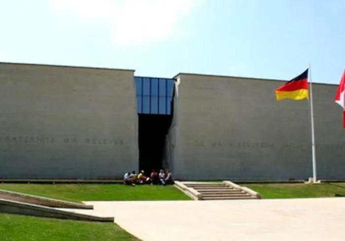 Charmante Maisonnette Avec Terrasse A 100m De La Tatil Evi *